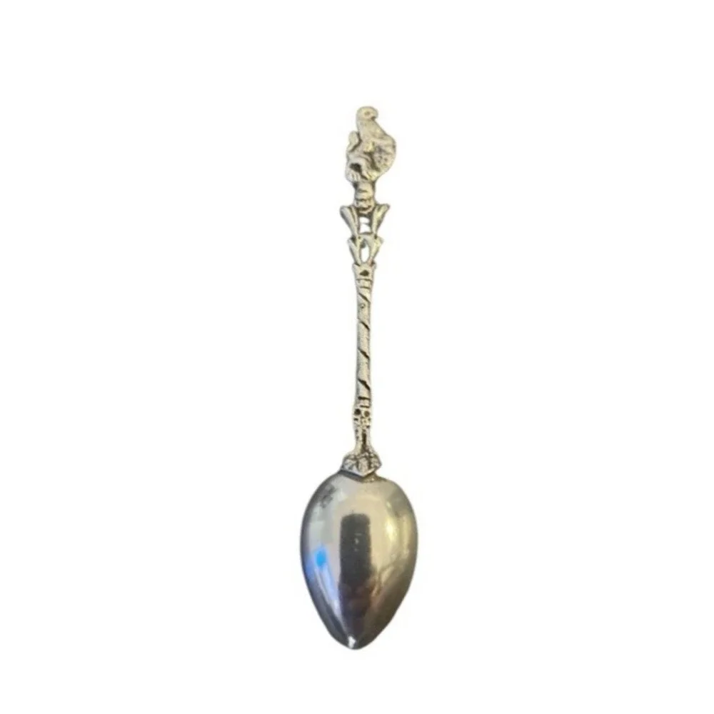 Antique Victorian Silver Intricate Design Spoon 4